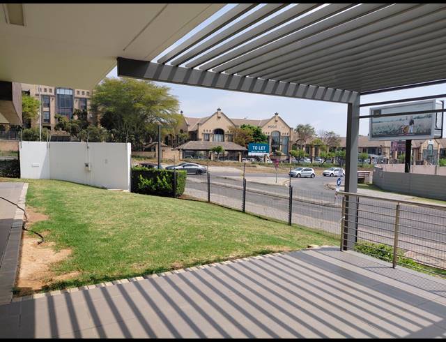 209M² OFFICE TO LET IN BRYANSTON